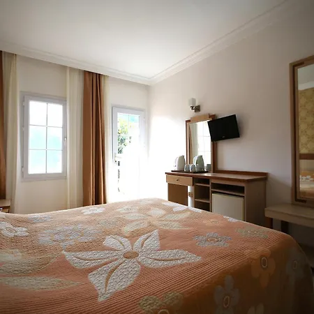 Отель Turquoise 4*